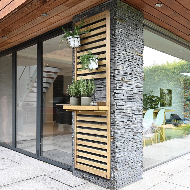 5'11 Forest Slatted Tall Wall Planter - 1 Shelf (0.6m x 0.18m) online kaufen