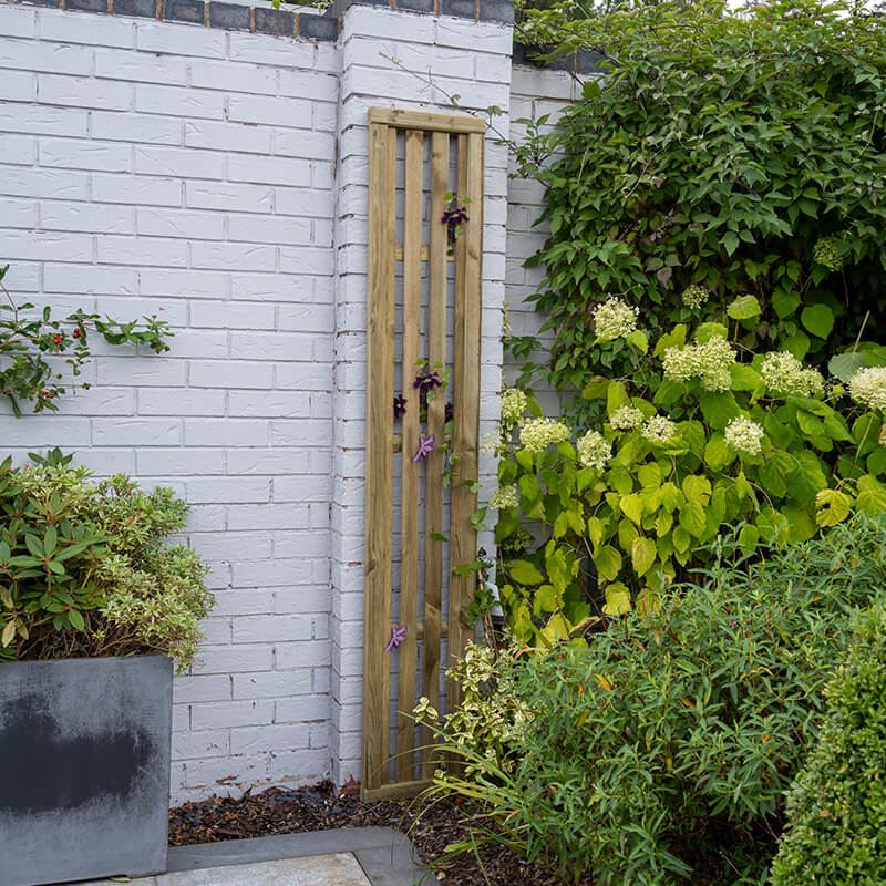 Forest 6' x 1' Pressure Treated Vertical Slatted Garden Screen Panel (1.8m x 0.3m) online kaufen