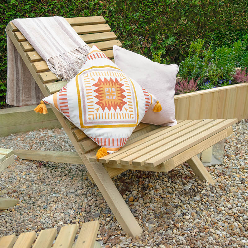 Forest Slatted Wooden Garden Chair 2'3 x 3'11 (0.68m x 1.19m) online kaufen